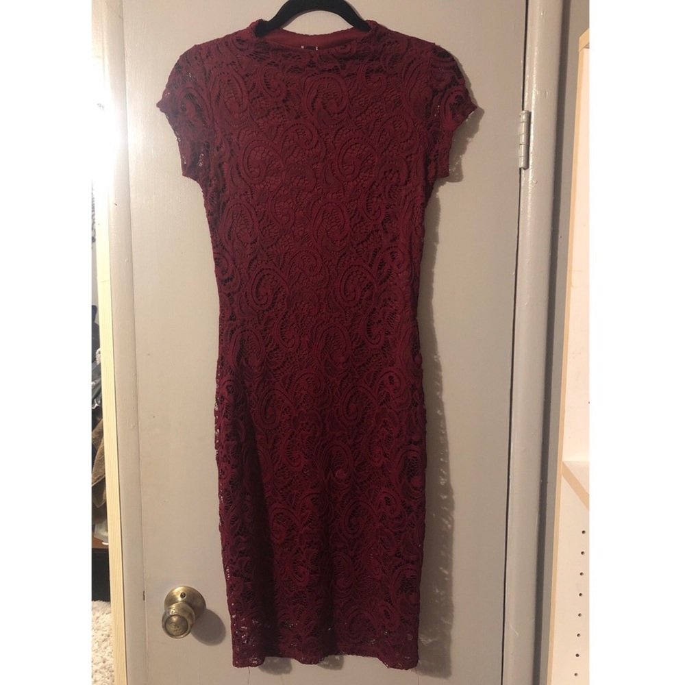 Windsor Bodycon Lace Dress
